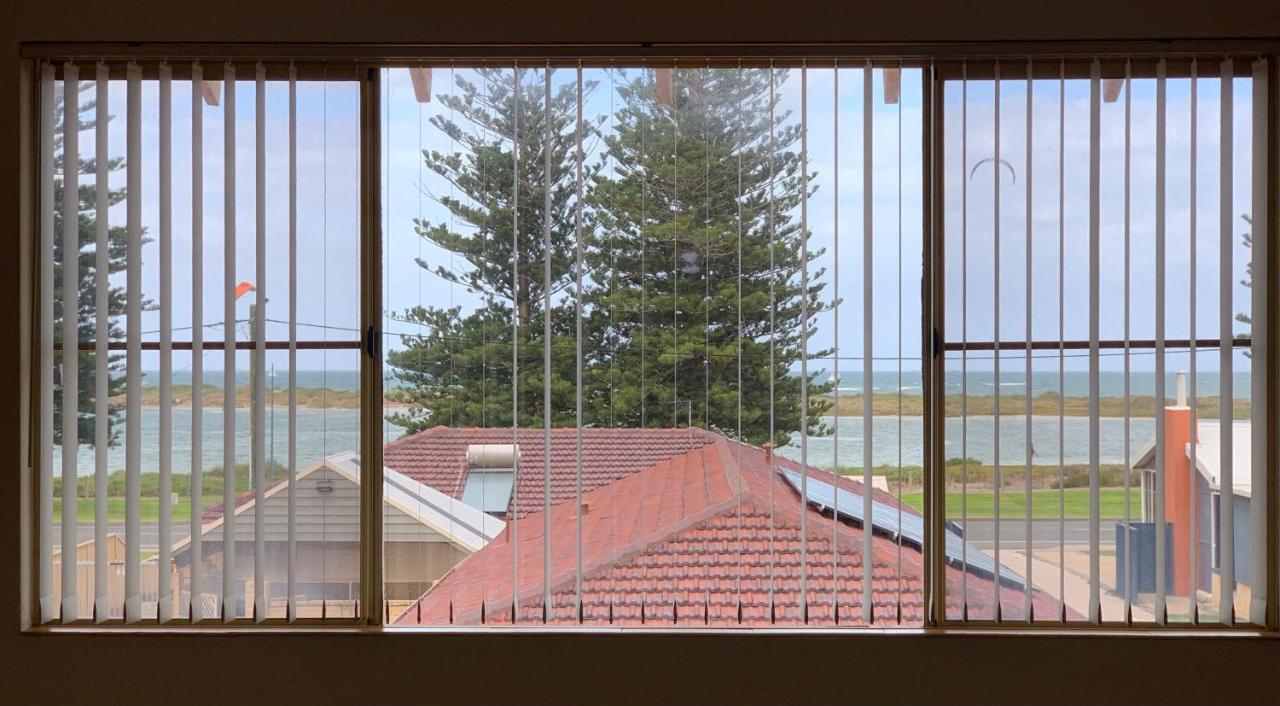 Ocean Vista Holiday home Rockingham